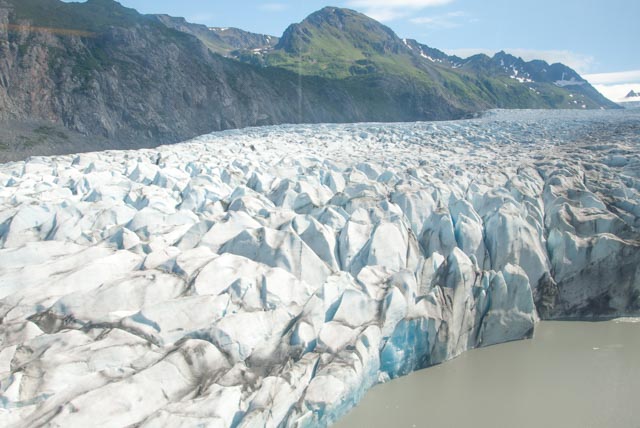 Wow! This is the view of Grewingk Glacier as we approach from the sea.